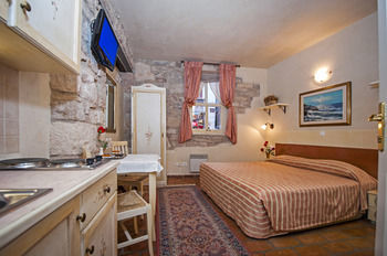 רוביני Residence Marco Polo מראה חיצוני תמונה