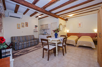 רוביני Residence Marco Polo מראה חיצוני תמונה
